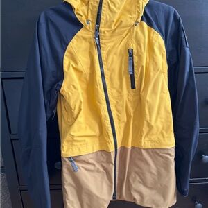 The North Face Women’s superlu jacket